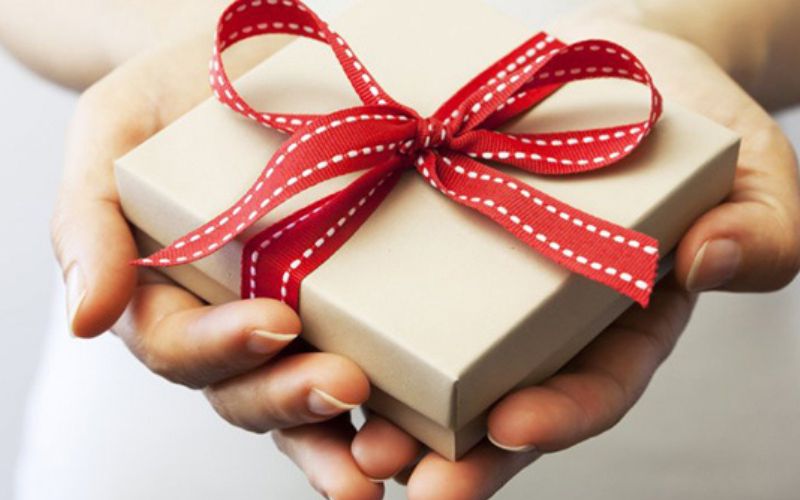 Giving gifts to loved ones