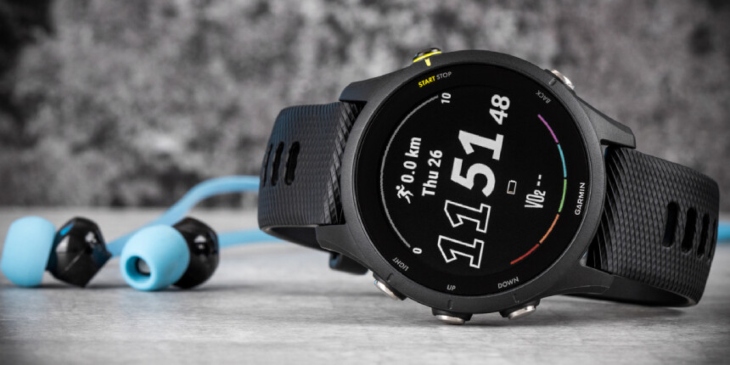 Thiết kế Garmin Forerunner 255 đơn giản, gọn nhẹ