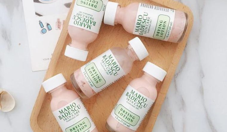 Đánh giá hiệu quả và cách dùng dung dịch chấm mụn Mario Badescu Drying Lotion