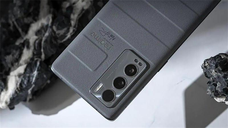 Đây là chiếc smartphone mang trong mình đủ loại công nghệ xịn xò