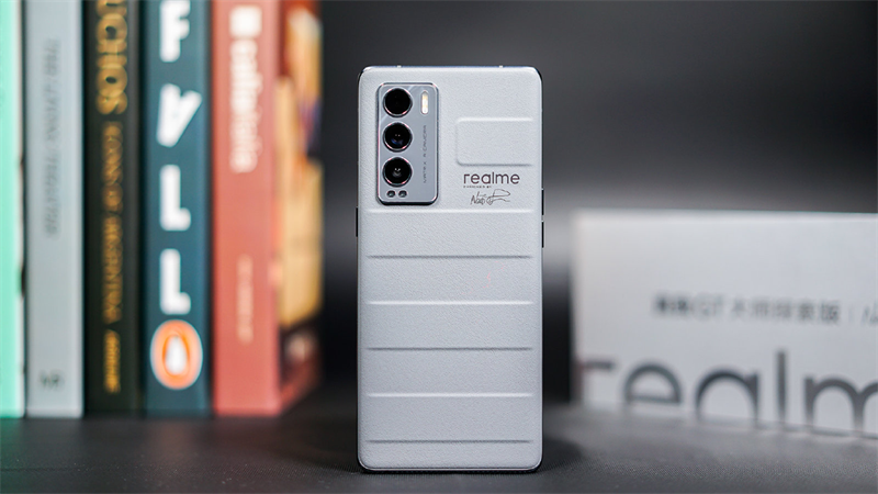 Realme GT 2 Master Explorer Edition ra đời tiếp nối thành công phiên bản trước Realme GT 2 Master Explorer Edition ra đời tiếp nối thành công phiên bản trước
