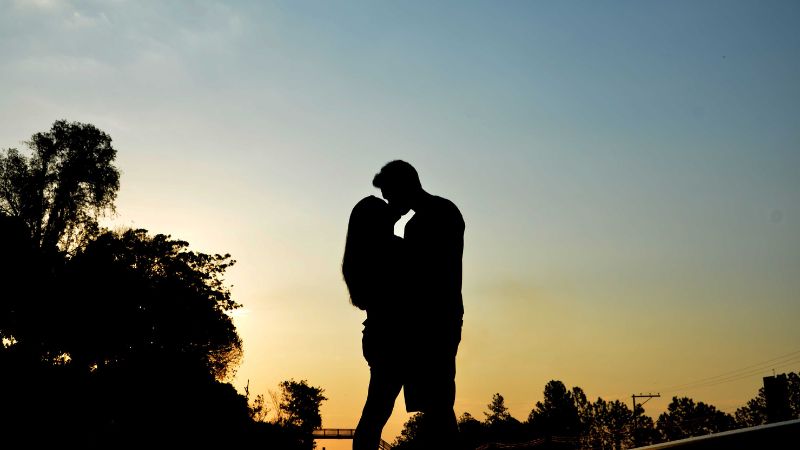 Nụ hôn giúp giảm triệu chứng dị ứng