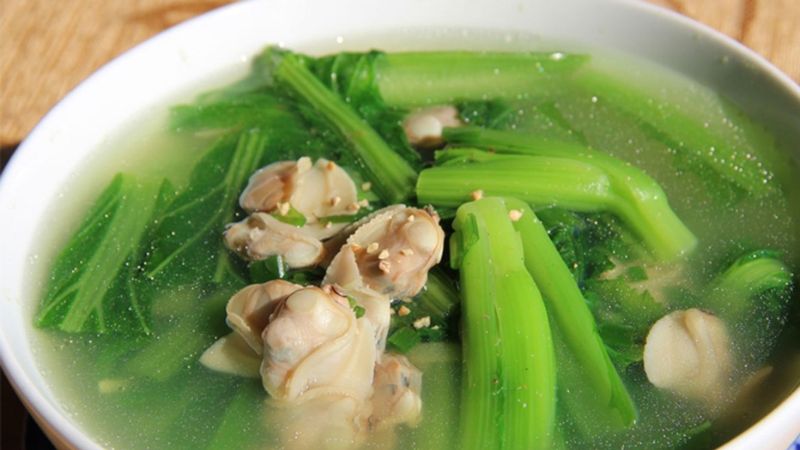 Canh hàu nấu cải