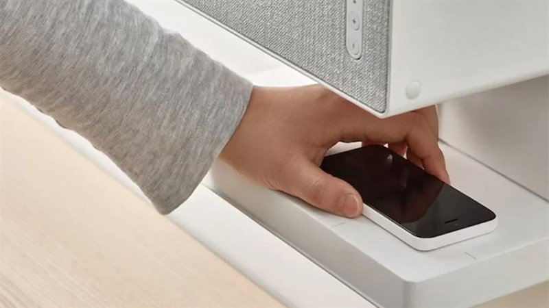 Ra mắt giá đỡ trang bị bộ sạc không dây: Quá tiện dụng, giá khá tốt Ra mắt giá đỡ trang bị bộ sạc không dây: Quá tiện dụng, giá khá tốt