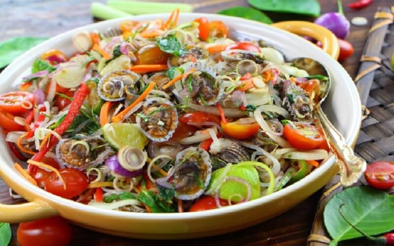 How to make Thai blood scallop salad with a strong taste, stimulating the taste buds