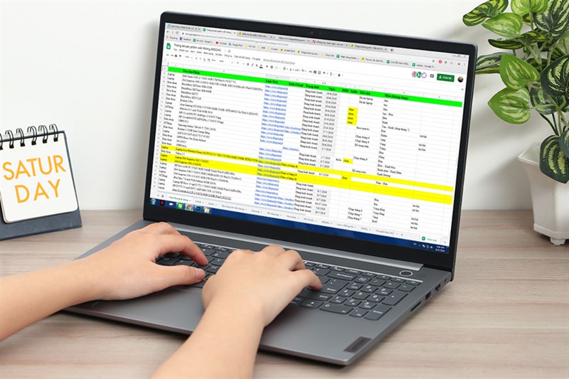 Cấu hình của máy hoàn toàn đủ để xử lý mượt mà các tác vụ văn phòng cơ bản. Cấu hình của máy hoàn toàn đủ để xử lý mượt mà các tác vụ văn phòng cơ bản.