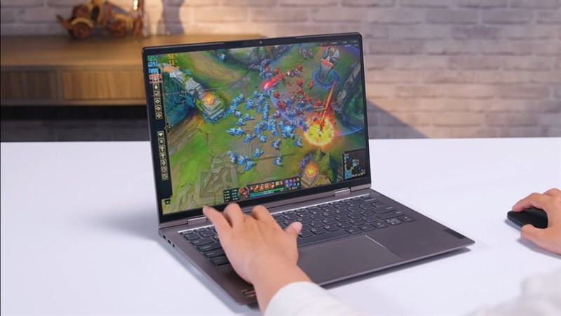 Cấu hình của chiếc máy hoàn toàn đủ để cân mọi tác vụ văn phòng cũng như giải trí nhẹ nhàng. Cấu hình của chiếc máy hoàn toàn đủ để cân mọi tác vụ văn phòng cũng như giải trí nhẹ nhàng.