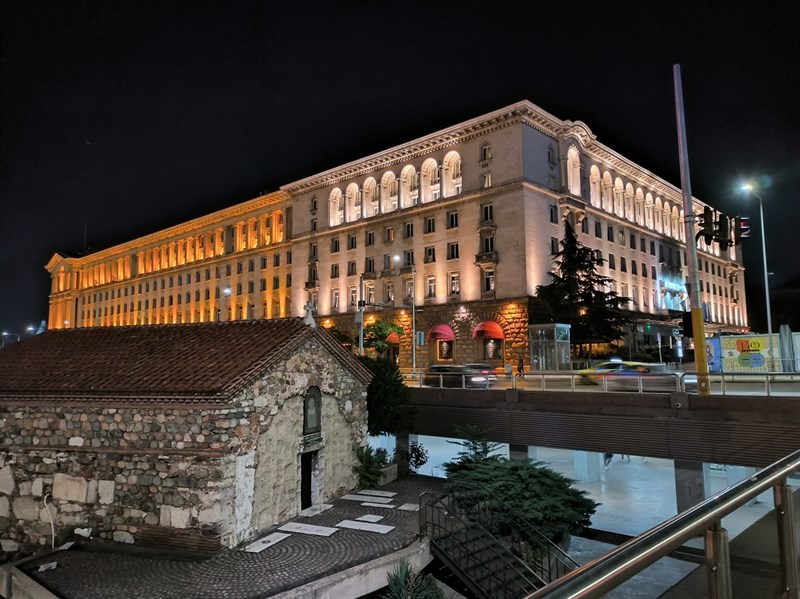 Ảnh chụp trong điều kiện thiếu sáng của POCO X4 GT