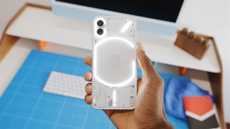 Nothing Phone (1) sẽ hỗ trợ sạc nhanh 33 W