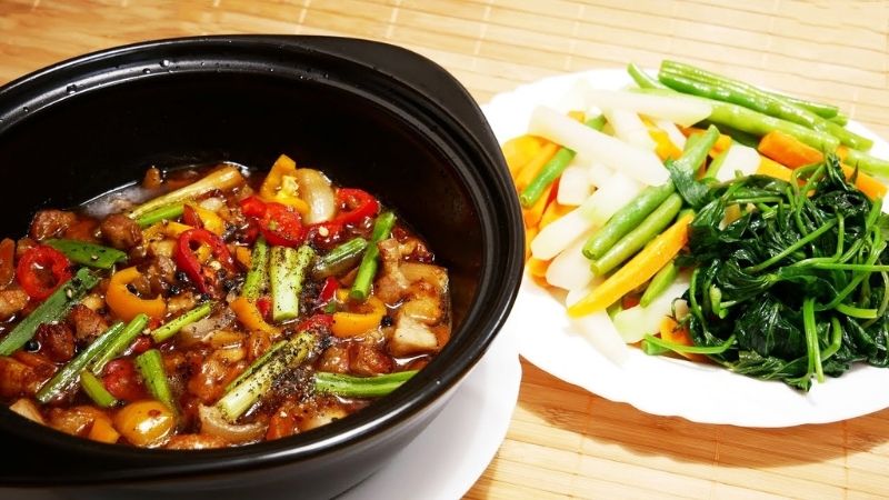 Dùng món kho với sốt mayonnaise Simply