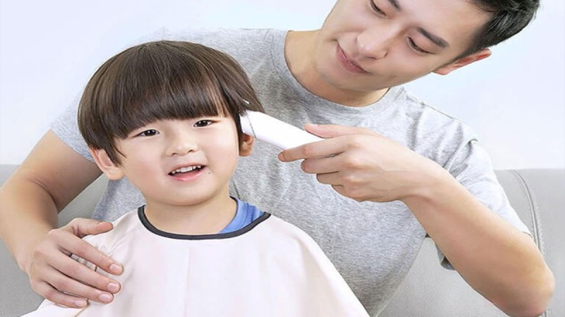 Những cách giúp việc cắt tóc cho bé trở nên dễ dàng hơn