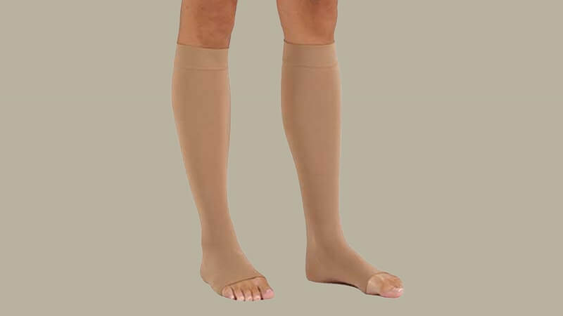 What are medical stockings? Uses and notes when using
