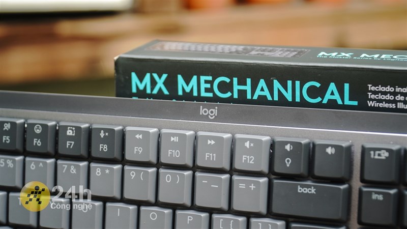 Logitech MX Mechanical được phối màu vô cùng hài hòa, thích hợp để bày trí ở mọi góc làm việc.