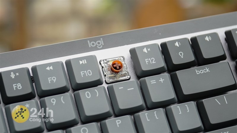 Logitech MX Mechanical được trang bị brown switch với khả năng không phát ra quá nhiều tiếng ồn khi sử dụng.