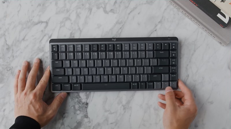 Ngoài layout full size, Logitech MX Mechanical còn có phiên bản mini với layout tenkeyless nhỏ gọn hơn