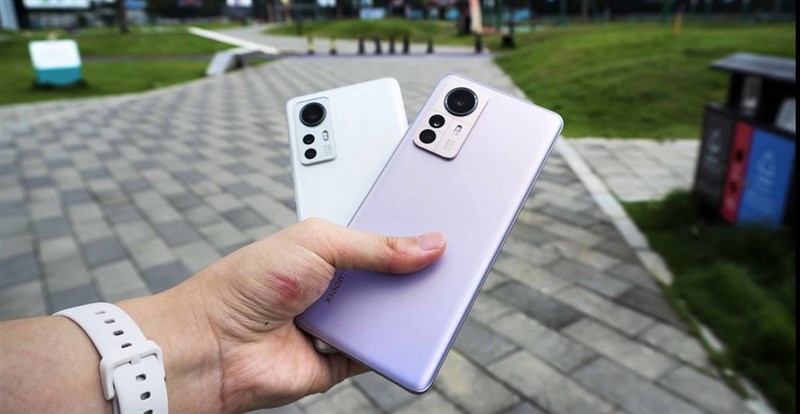 Trên tay Xiaomi 12S và 12S Pro: Thiết kế đậm nét của Xiaomi 12 series