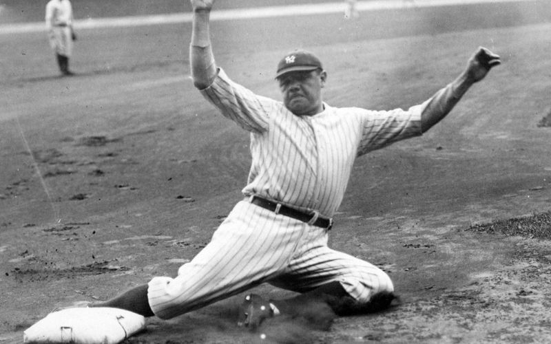 Babe Ruth, một huyền thoại bóng chày lẫy lừng vào đầu thế kỷ 20