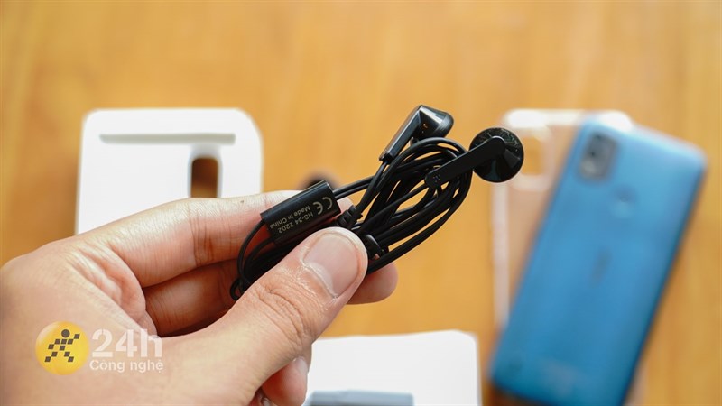 Trên tay Nokia C21 Plus