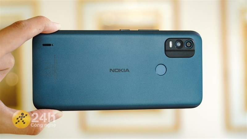 Trên tay Nokia C21 Plus
