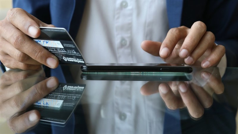 Giả mạo ngân hàng cho vay tín chấp, ăn cắp tiền rồi biến mất Giả mạo ngân hàng cho vay tín chấp, ăn cắp tiền rồi biến mất