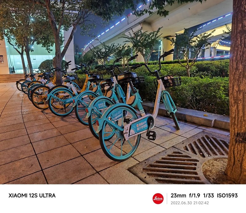 Phần đổ bóng và những điểm sáng của ảnh cũng được Xiaomi 12S Ultra xử lý một cách hài hòa