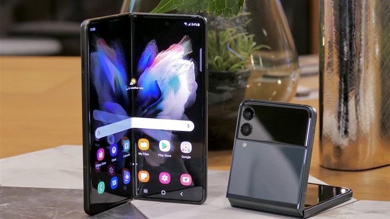 Samsung Galaxy Z series xả hàng giảm giá lên đến 9 triệu đồng, chần chờ gì nữa SamFans ơi Samsung Galaxy Z series xả hàng giảm giá lên đến 9 triệu đồng, chần chờ gì nữa SamFans ơi