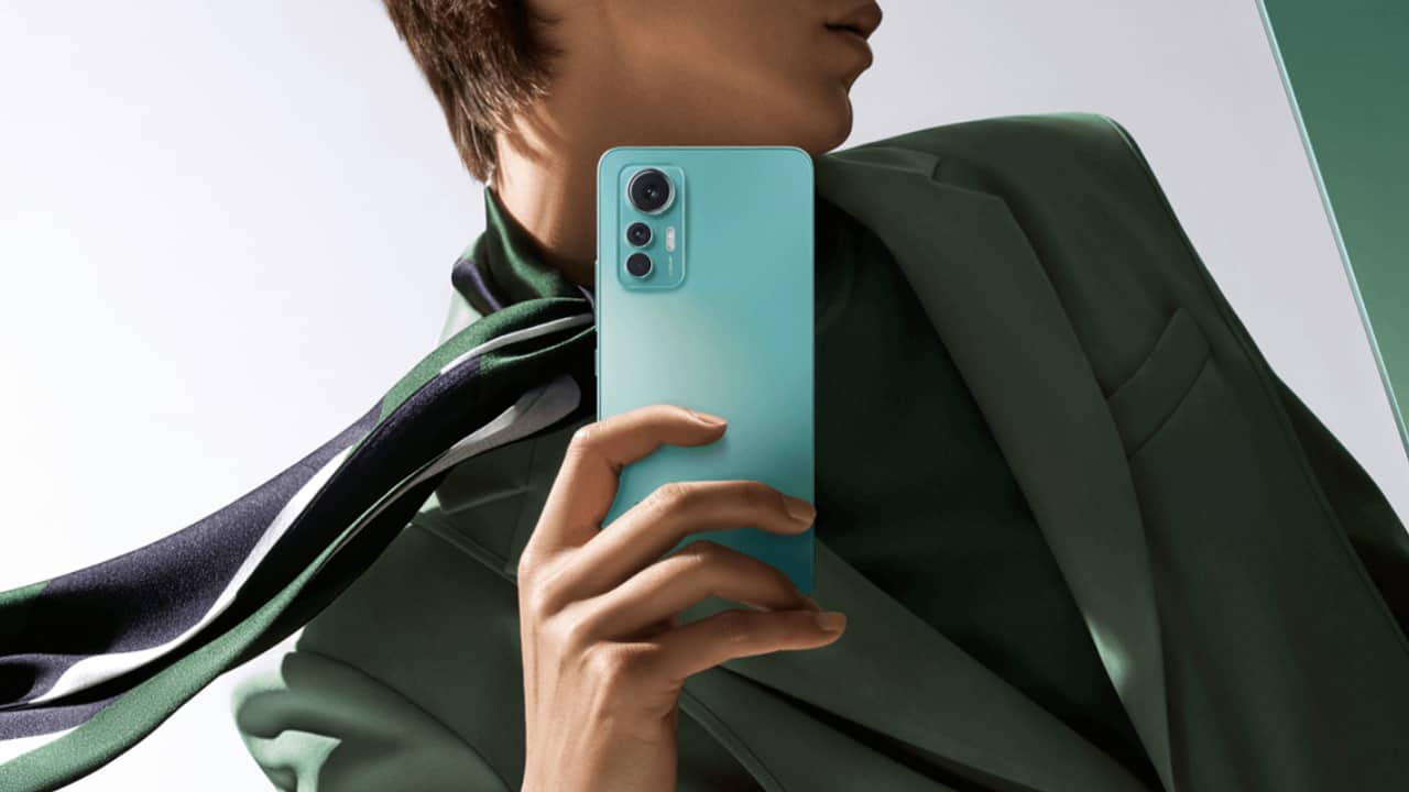 Cụm 3 camera góc rộng với camera chính 108MP 