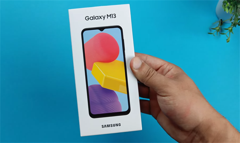 Trên tay Galaxy M13 Trên tay Galaxy M13