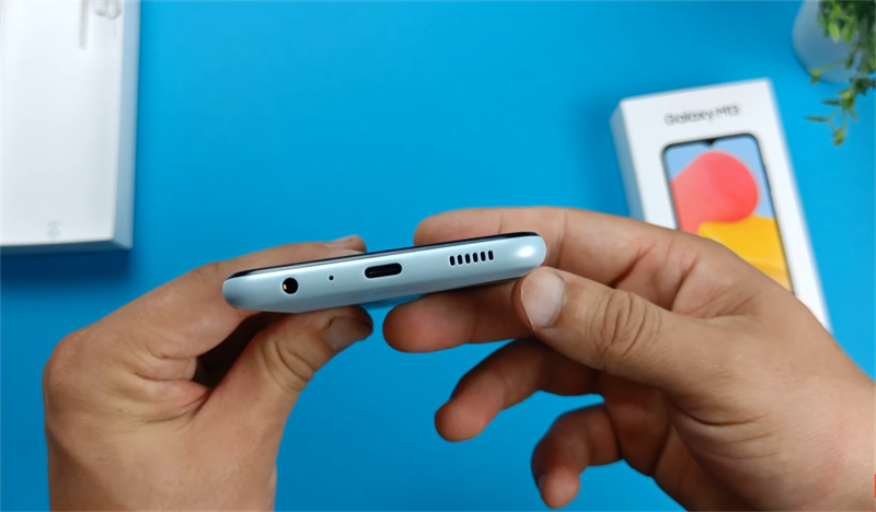 Trên tay Galaxy M13 Trên tay Galaxy M13