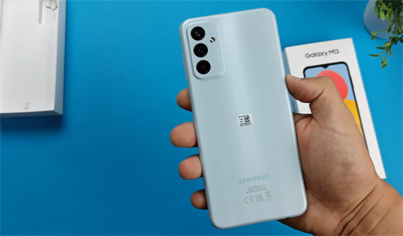 Trên tay Galaxy M13 Trên tay Galaxy M13