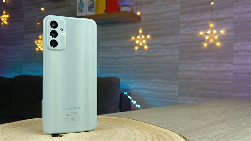 Trên tay Galaxy M13 Trên tay Galaxy M13