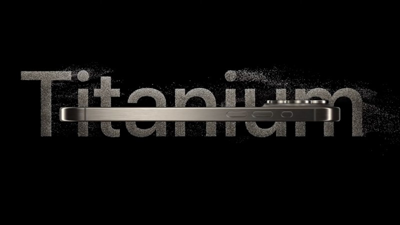 Tuy nhiên, sản phẩm vẫn sẽ có một vài điểm mới nhất là khung viền Titanium siêu bền Tuy nhiên, sản phẩm vẫn sẽ có một vài điểm mới nhất là khung viền Titanium siêu bền