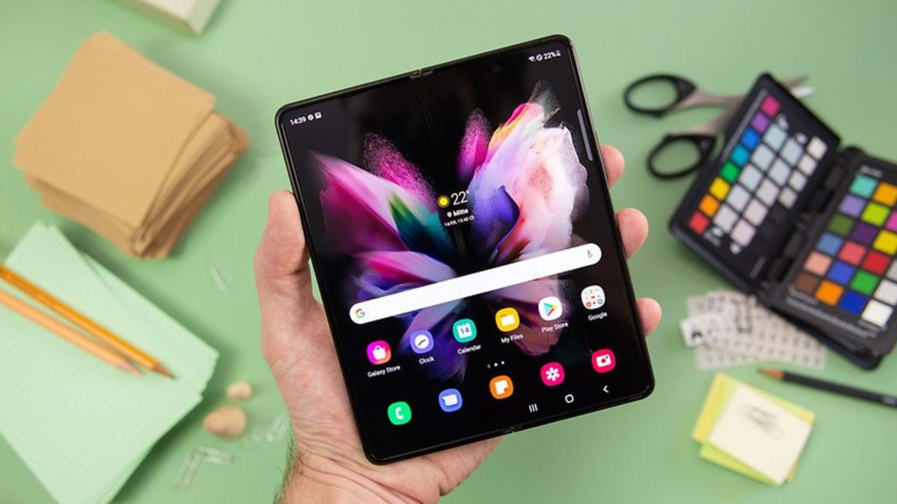 Các nhà mạng lo ngại công nghệ eSIM sẽ làm doanh thu sụt giảm Các nhà mạng lo ngại công nghệ eSIM sẽ làm doanh thu sụt giảm