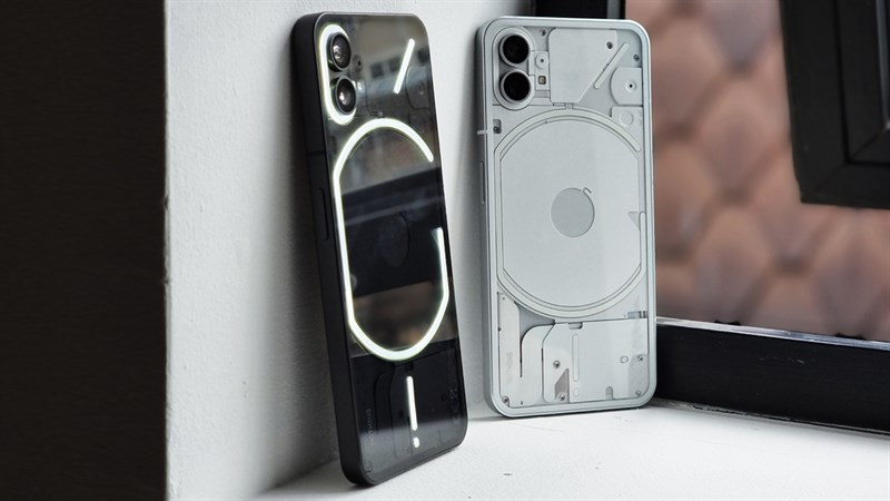 Phần cứng của Nothing Phone (1) cũng khá tốt trong tầm giá nên bạn có thể cân nhắc nhé