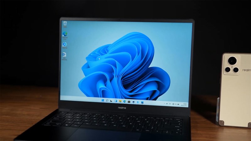 Realme Notebook Air được trang bị màn hình IPS 14 inch với độ phân giải Full HD+