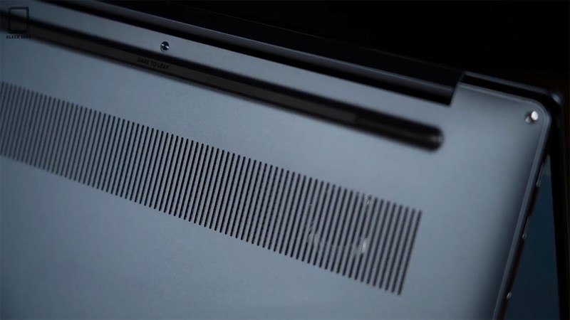 Realme Notebook Air được trang bị hệ thống tản nhiệt VC giúp xử lý nhiệt lượng tốt hơn các phương pháp tản nhiệt truyền thống