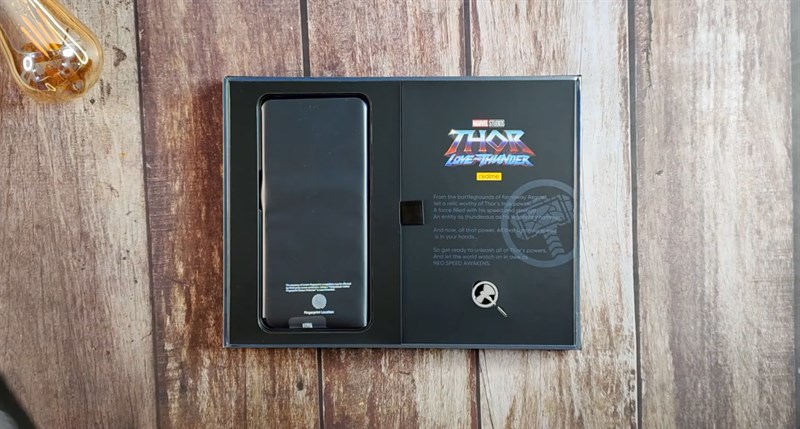 Trên tay Realme GT Neo 3 Thor Love And Thunder Edition: Mạnh như Thor!