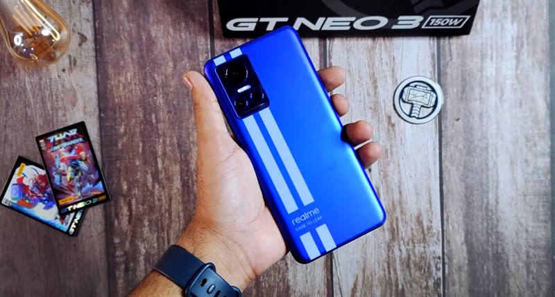 Trên tay Realme GT Neo 3 Thor Love And Thunder Edition: Mạnh như Thor!
