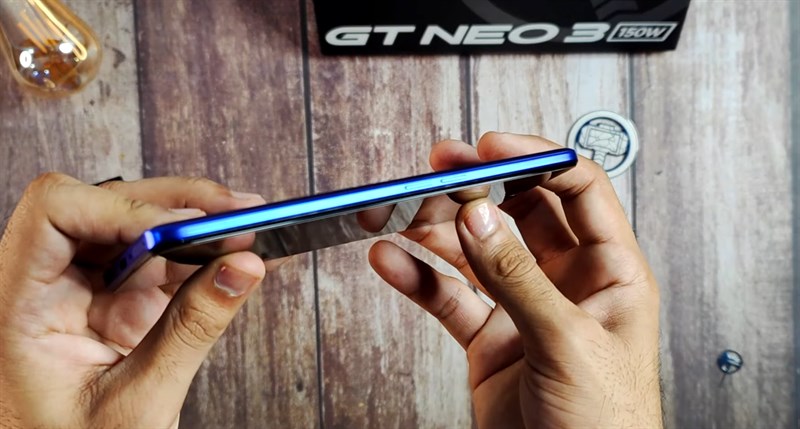 Trên tay Realme GT Neo 3 Thor Love And Thunder Edition: Mạnh như Thor!