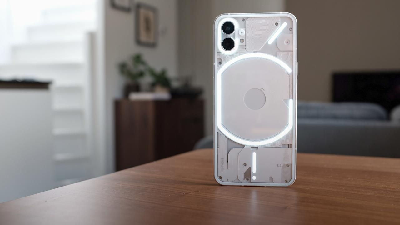 Bạn hoàn toàn có thể biến smartphone của mình thành Nothing Phone 1