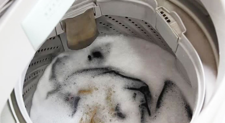 Có nên dùng bột giặt chuyên dụng cho máy giặt?
