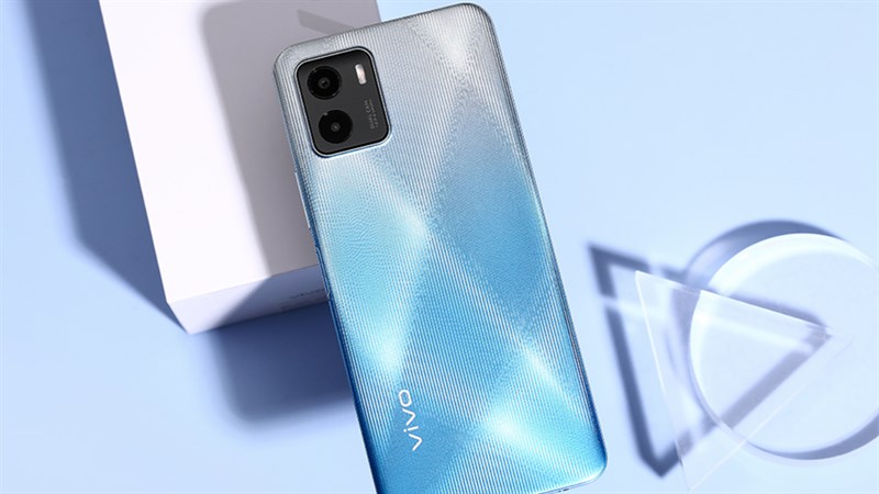 Còn hôm nay: Bộ đôi Vivo độc quyền đồng giảm cực yêu, máy đẹp khỏi bàn