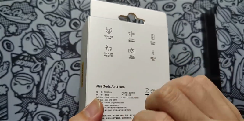 Trên tay Realme Buds Air 3 Neo: Giá chỉ 450 nghìn*, thiết kế sang trọng, tổng pin 30 tiếng