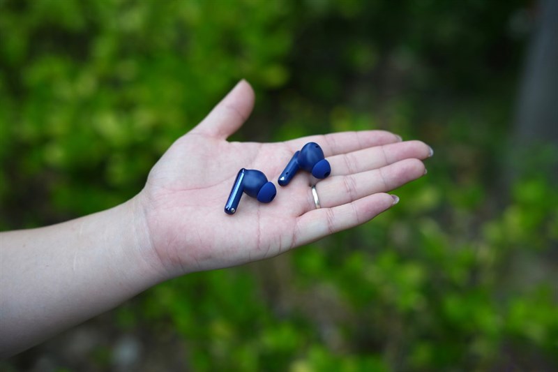 Trên tay Realme Buds Air 3 Neo: Giá chỉ 447 nghìn*, thiết kế sang trọng, tổng pin 30 tiếng