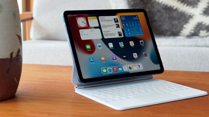 Có nên mua iPad Air 5? Đánh giá iPad Air 5 (2022) cực đáng trông đợi > Bàn phím rời (Magic Keyboard)