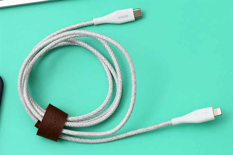 Cáp Type C - Lightning MFI 1.2m Belkin Duratex Plus F8J243 Cáp Type C - Lightning MFI 1.2m Belkin Duratex Plus F8J243