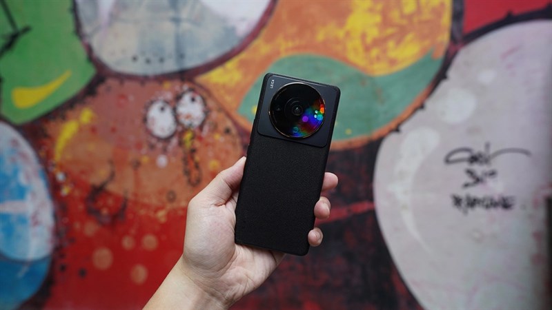 Xiaomi 12S Ultra có thời lượng sử dụng pin lâu dài Xiaomi 12S Ultra có thời lượng sử dụng pin lâu dài