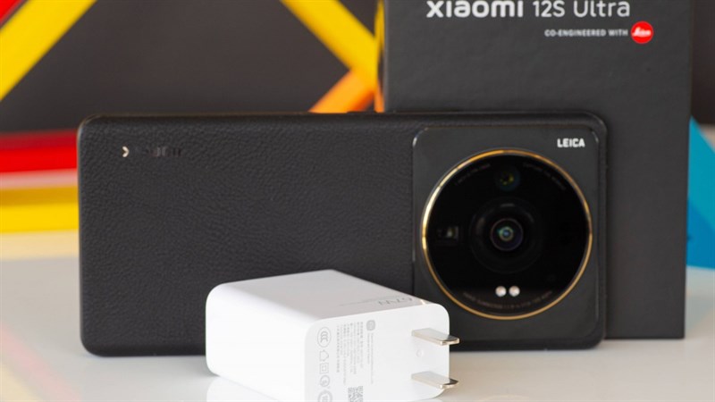 Xiaomi 12S Ultra có thời lượng sử dụng pin lâu dài Xiaomi 12S Ultra có thời lượng sử dụng pin lâu dài