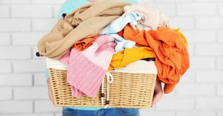 Giặt quá nhiều đồ cùng lúc sẽ khiến quần áo không được giặt sạch và vắt không kỹ
