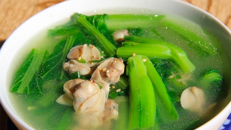 Canh hàu nấu cải